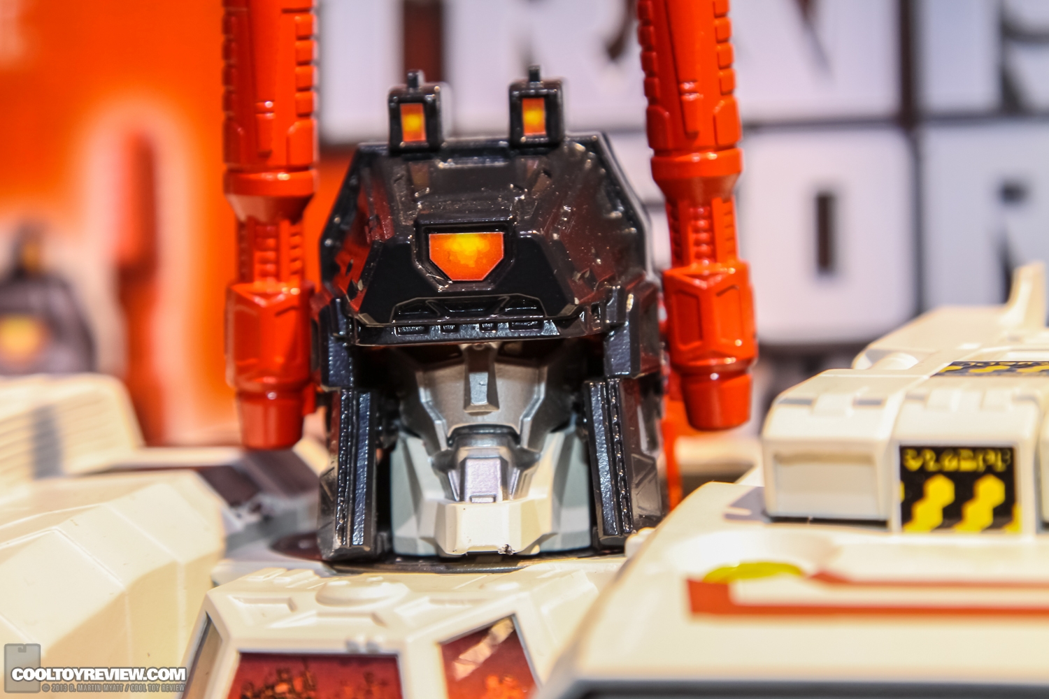 Hasbro_2013_International_Toy_Fair_Transformers-46.jpg