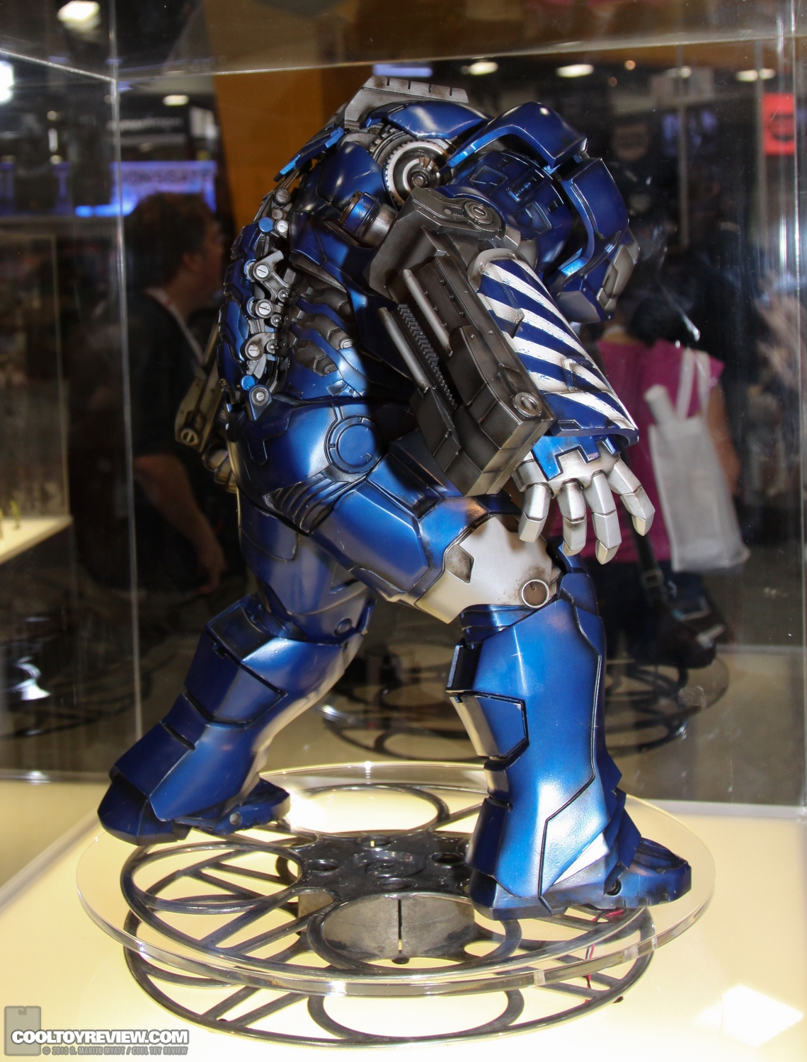 SDCC_2013_Gentle_Giant_Ltd_Wed-050.jpg