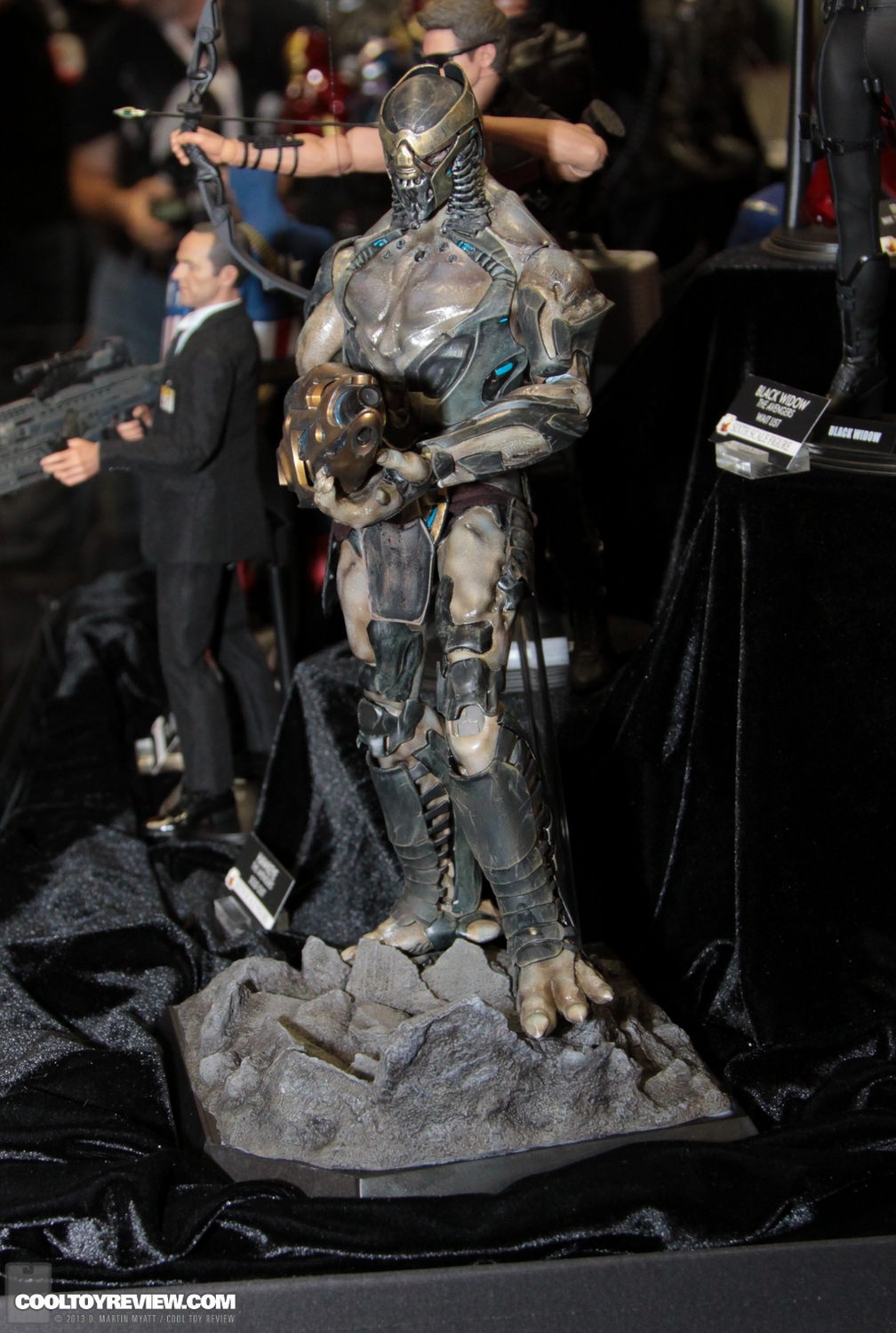 SDCC_2013_Hot_Toys_Thursday-007.jpg