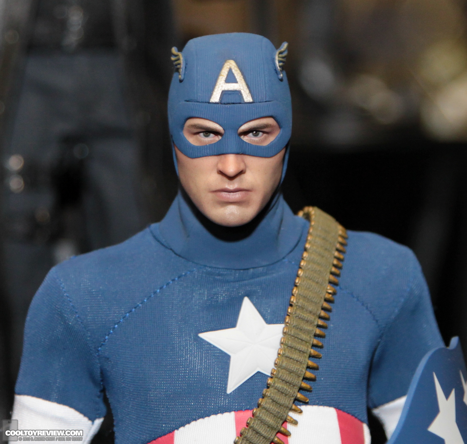 SDCC_2013_Hot_Toys_Thursday-022.jpg