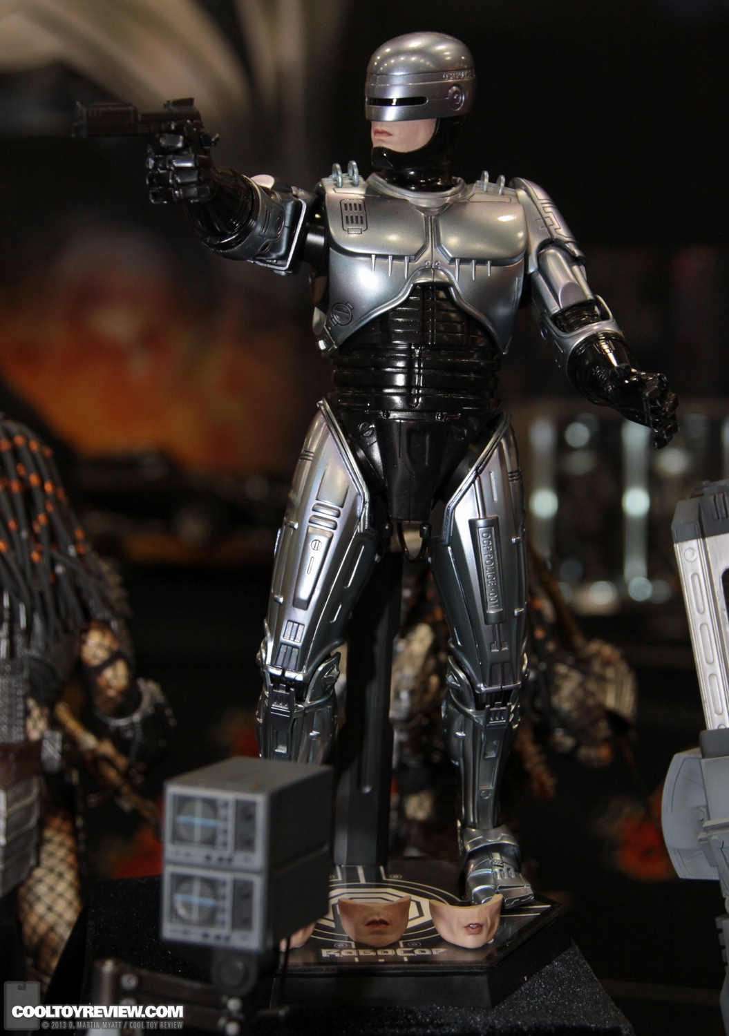 SDCC_2013_Hot_Toys_Thursday-036.jpg