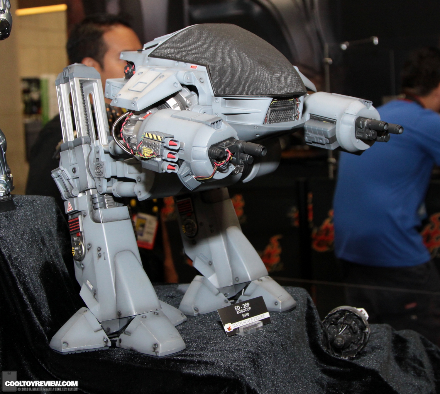 SDCC_2013_Hot_Toys_Thursday-044.jpg