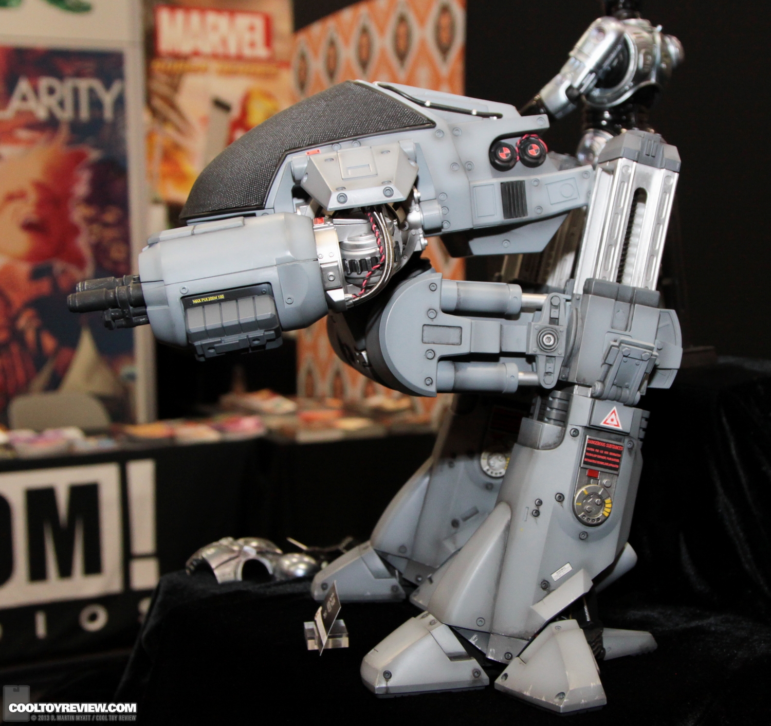SDCC_2013_Hot_Toys_Thursday-050.jpg