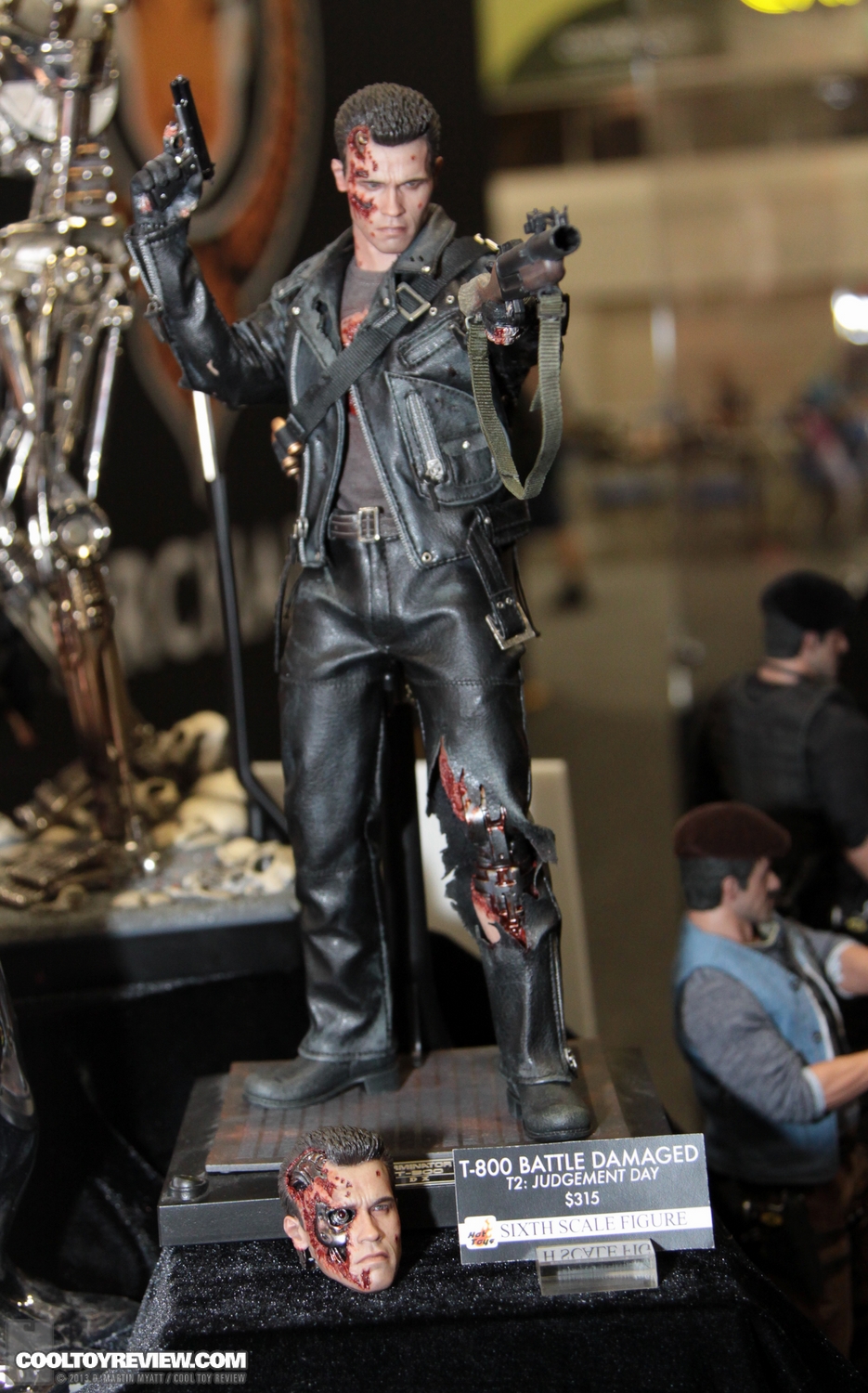 SDCC_2013_Hot_Toys_Thursday-065.jpg