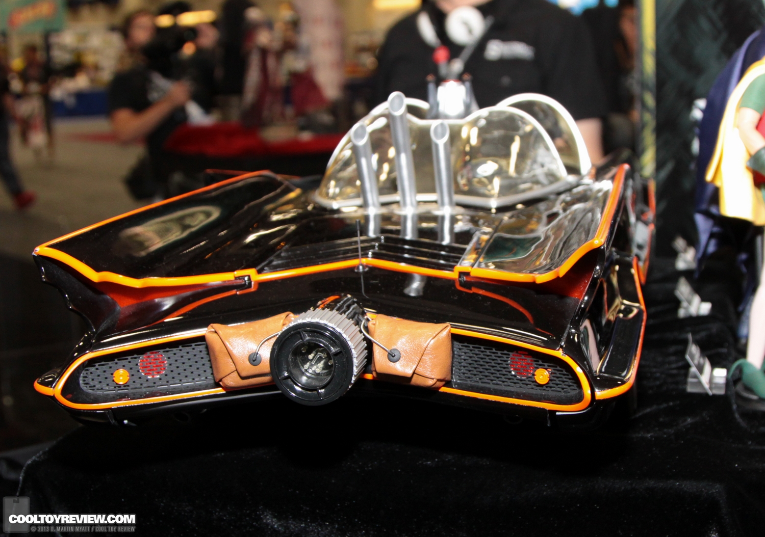 SDCC_2013_Hot_Toys_Thursday-082.jpg