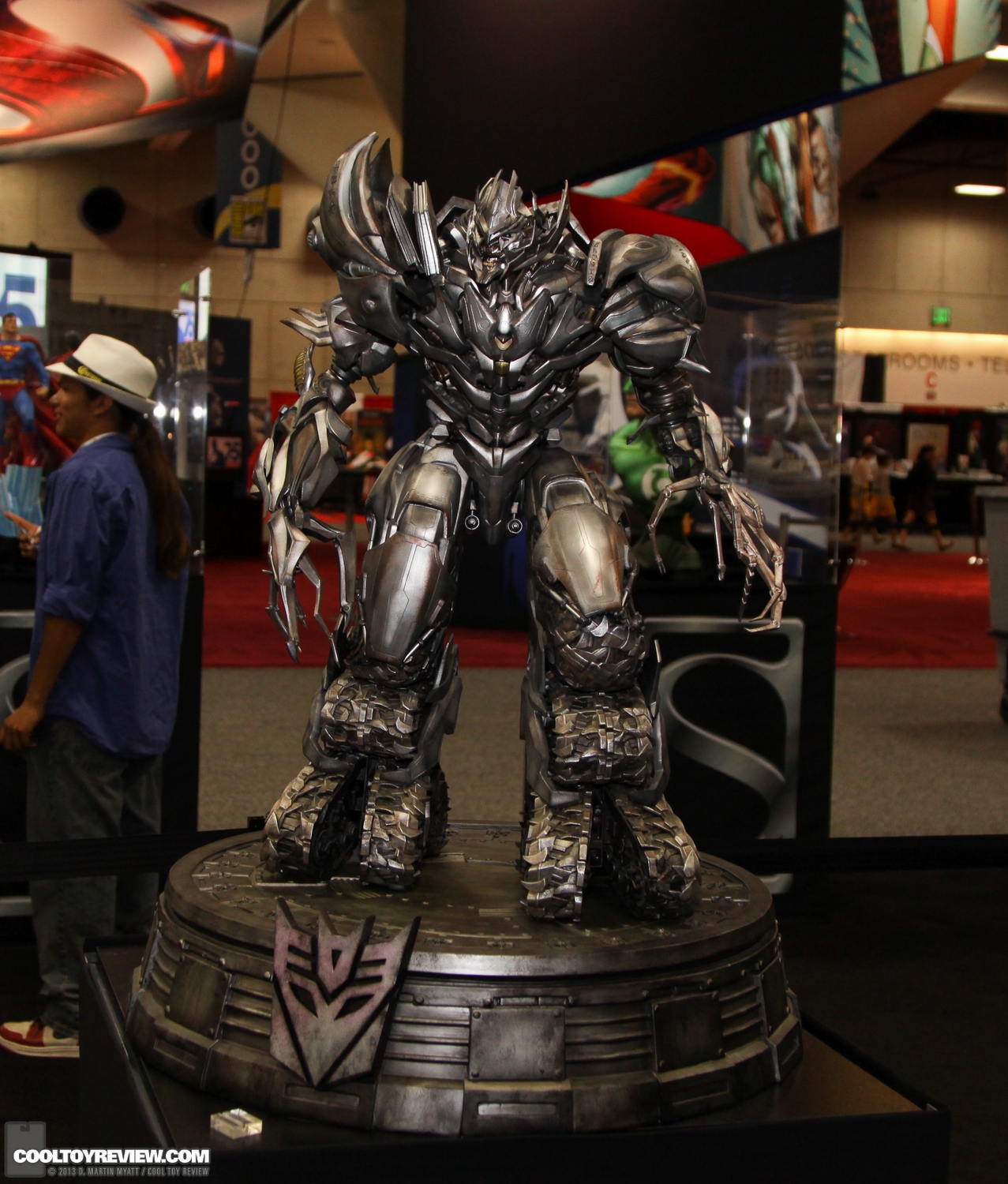 SDCC_2013_Sideshow_Collectibles_Saturday-044.jpg