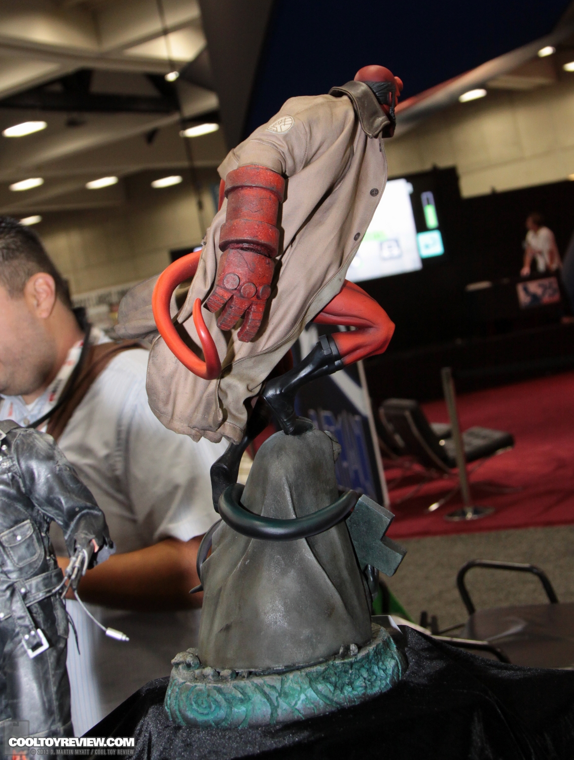 SDCC_2013_Sideshow_Collectibles_Thursday-004.jpg