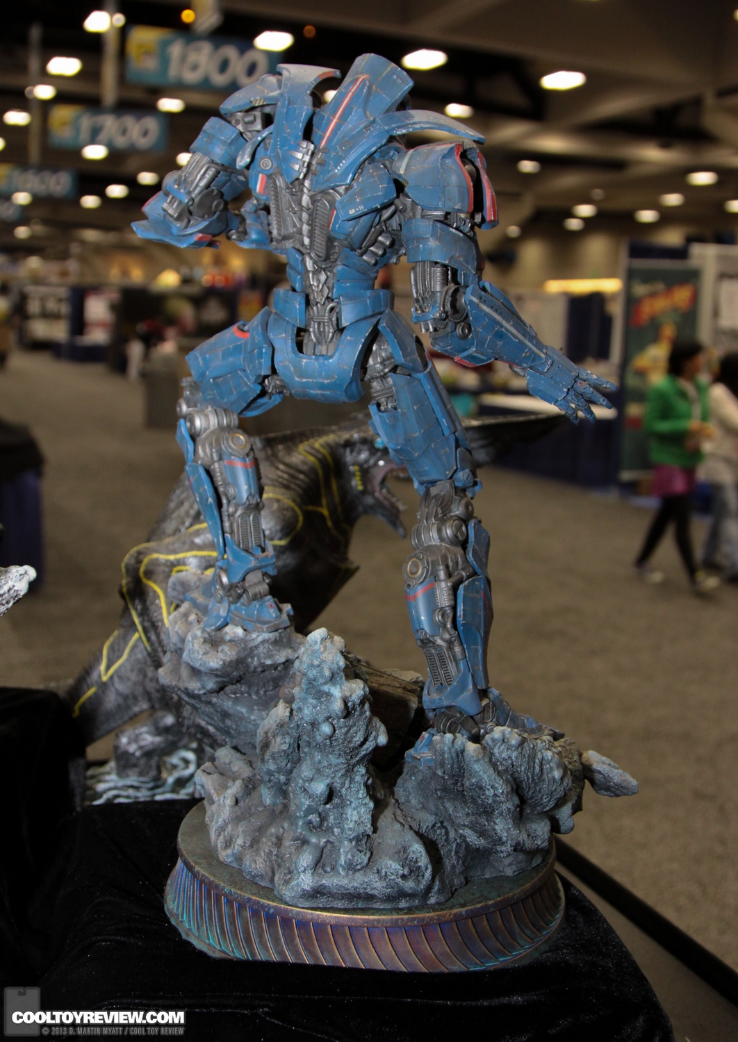 SDCC_2013_Sideshow_Collectibles_Thursday-086.jpg