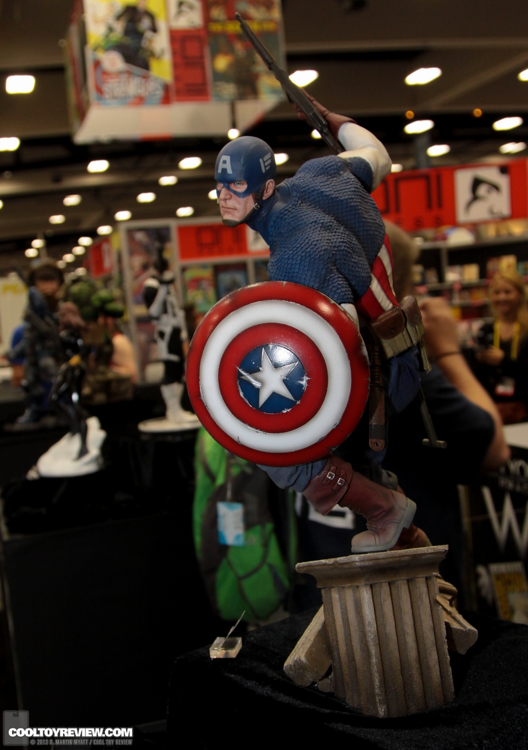 SDCC_2013_Sideshow_Collectibles_Thursday-162.jpg