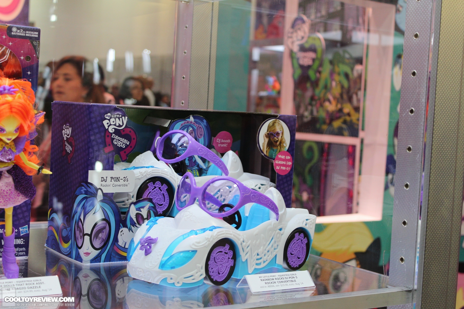 san-diego-comic-con-2014-hasbro-my-little-pony-rainbow-rocks-005.JPG