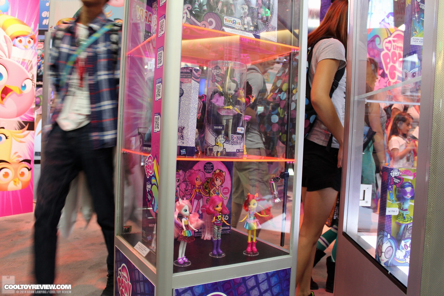 san-diego-comic-con-2014-hasbro-my-little-pony-rainbow-rocks-010.JPG