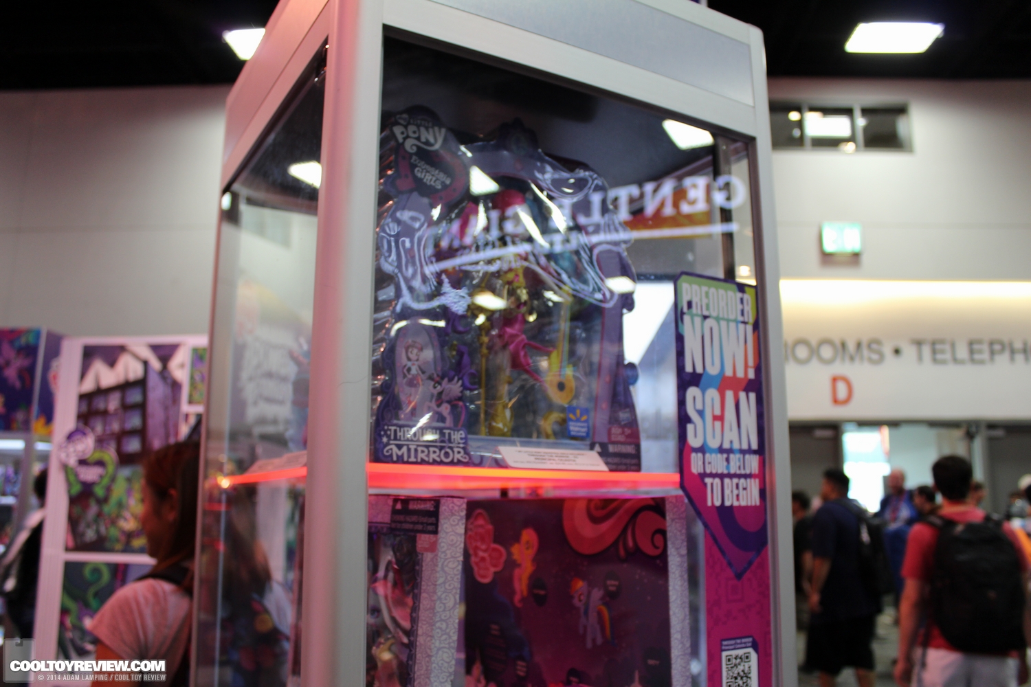 san-diego-comic-con-2014-hasbro-my-little-pony-rainbow-rocks-011.JPG