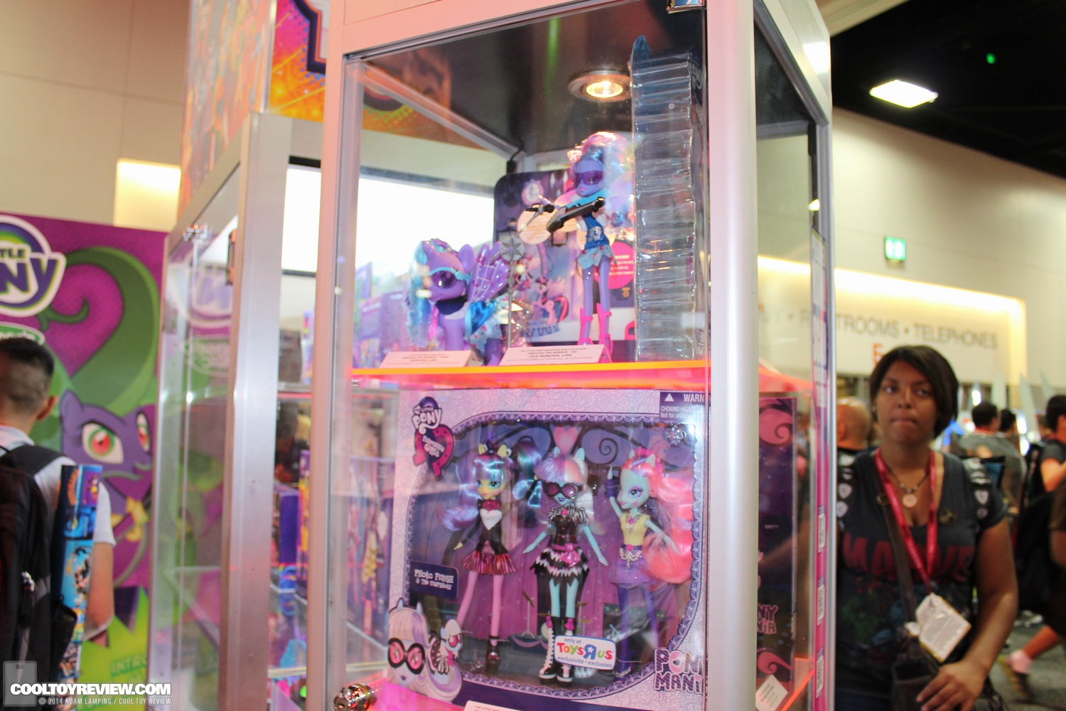 san-diego-comic-con-2014-hasbro-my-little-pony-rainbow-rocks-014.JPG