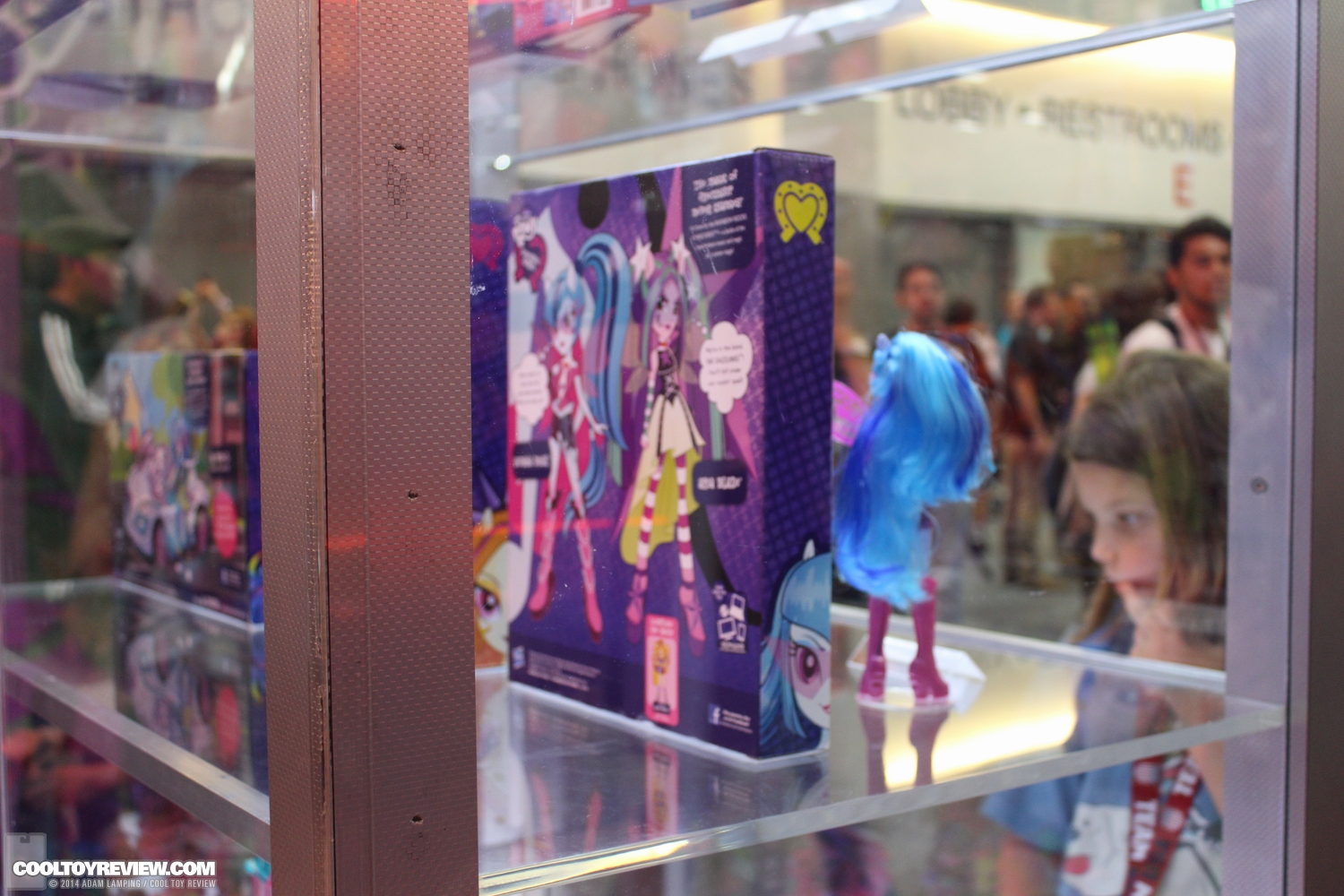 san-diego-comic-con-2014-hasbro-my-little-pony-rainbow-rocks-018.JPG