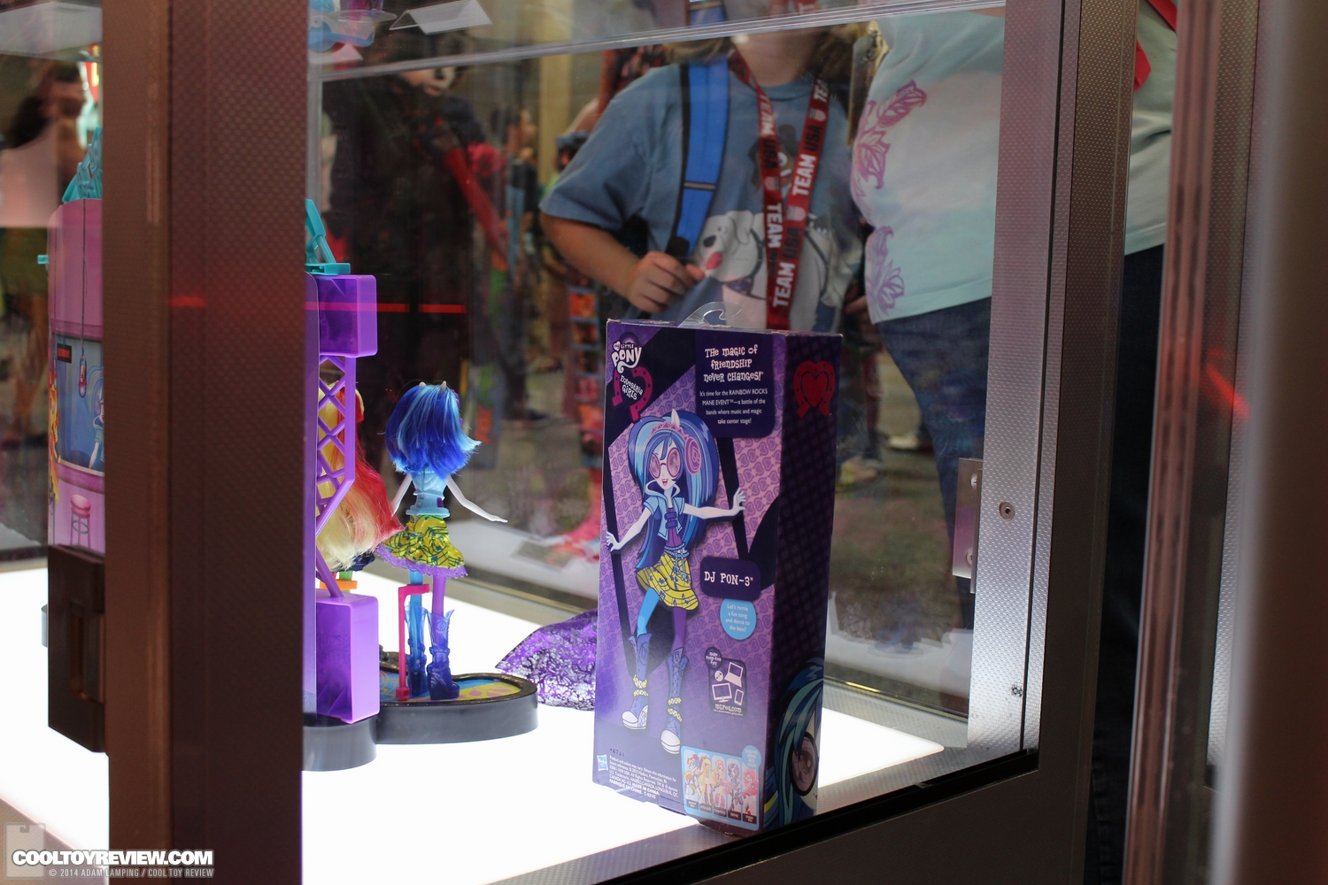 san-diego-comic-con-2014-hasbro-my-little-pony-rainbow-rocks-019.JPG