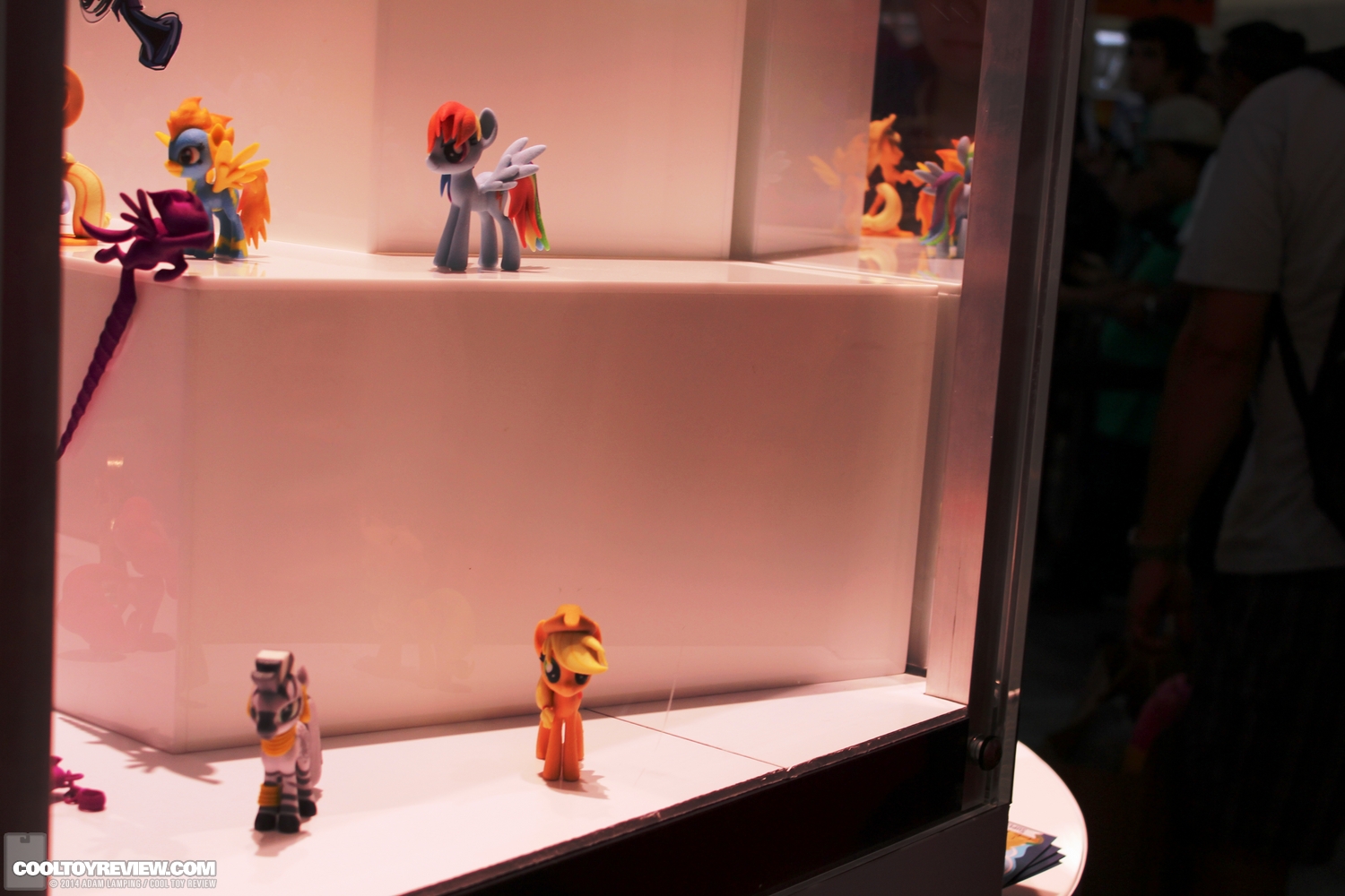 san-diego-comic-con-2014-hasbro-my-little-pony-super-fan-art-006.JPG