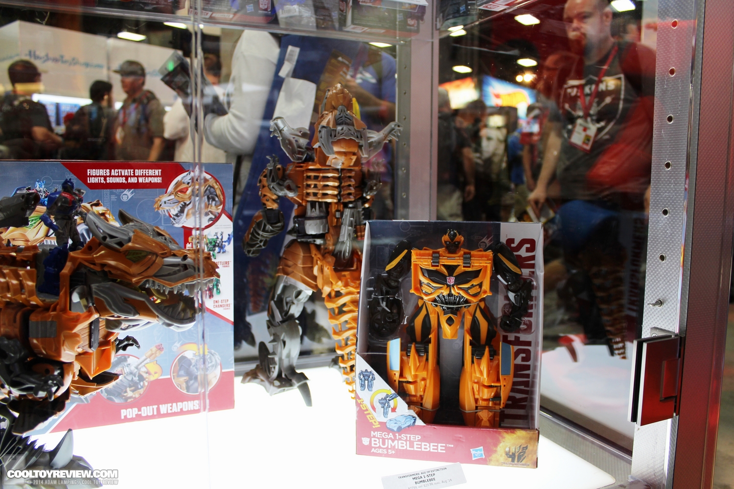 san-diego-comic-con-2014-hasbro-transformers-032.JPG