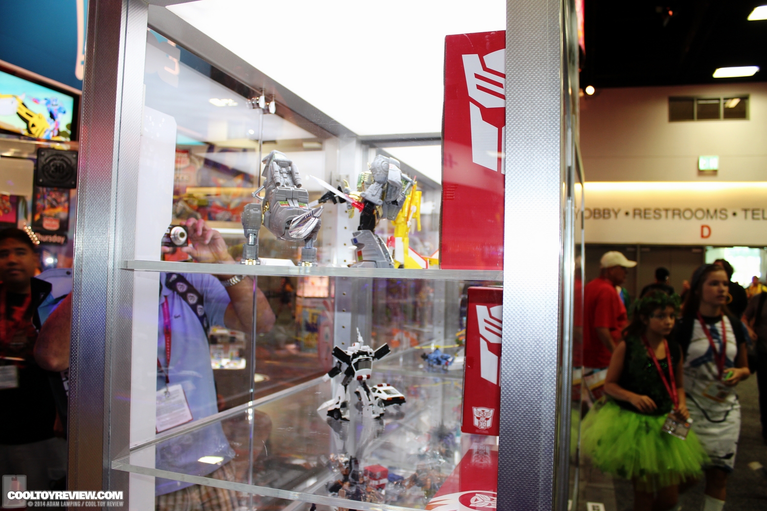 san-diego-comic-con-2014-hasbro-transformers-050.JPG