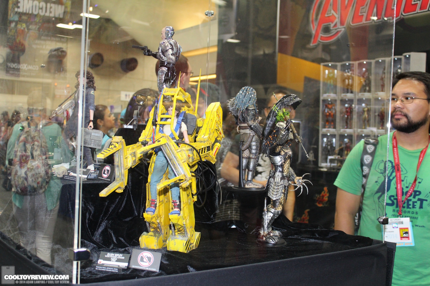 san-diego-comic-con-2014-hot-toys-030.JPG