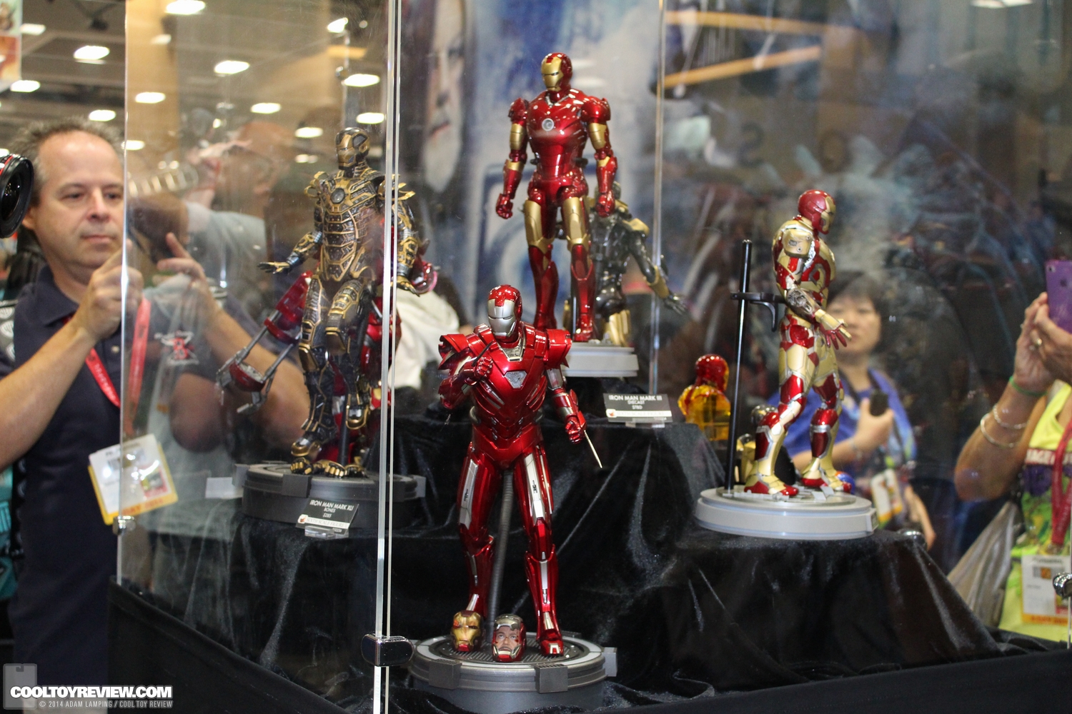 san-diego-comic-con-2014-hot-toys-090.JPG