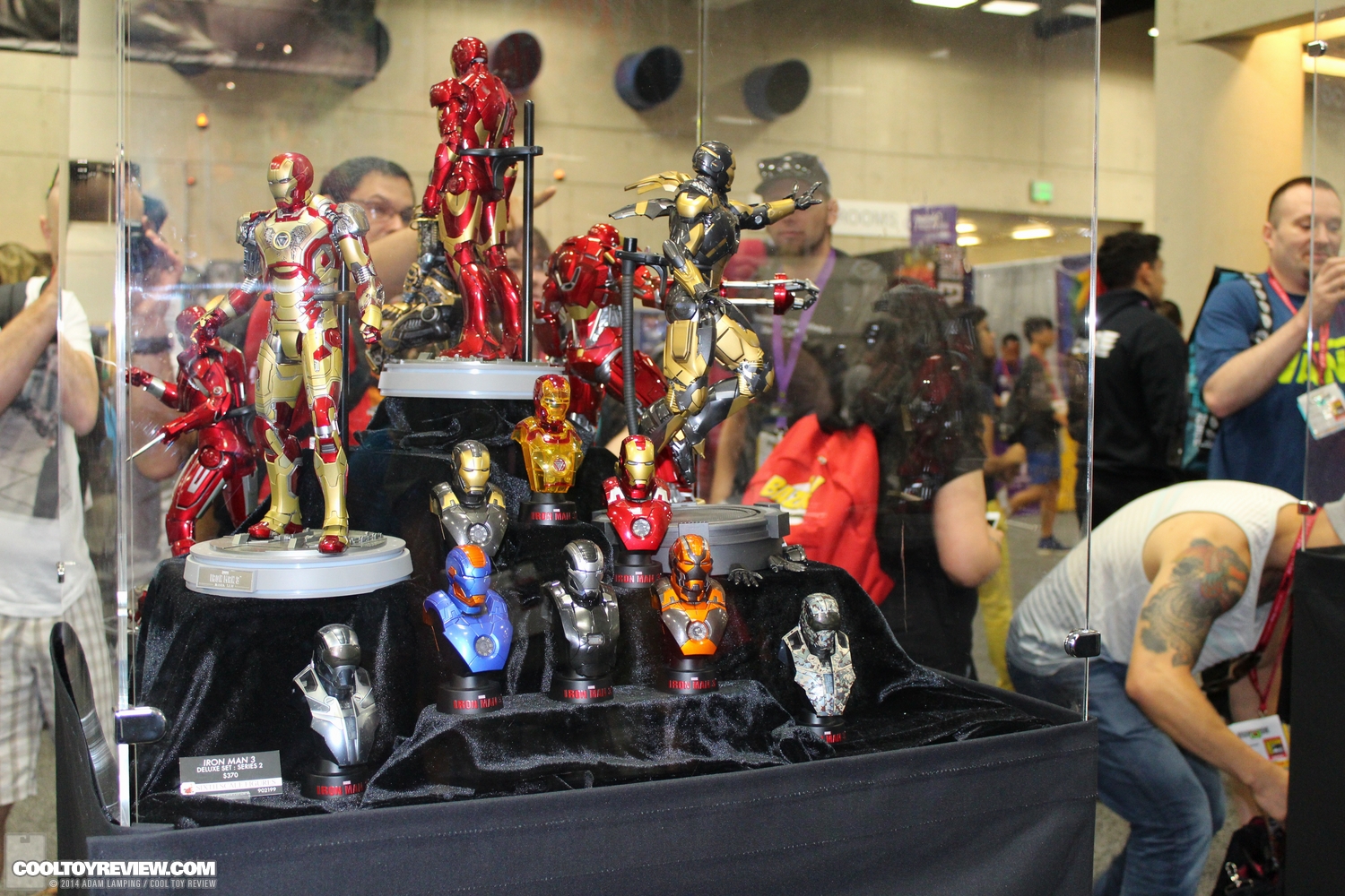 san-diego-comic-con-2014-hot-toys-097.JPG