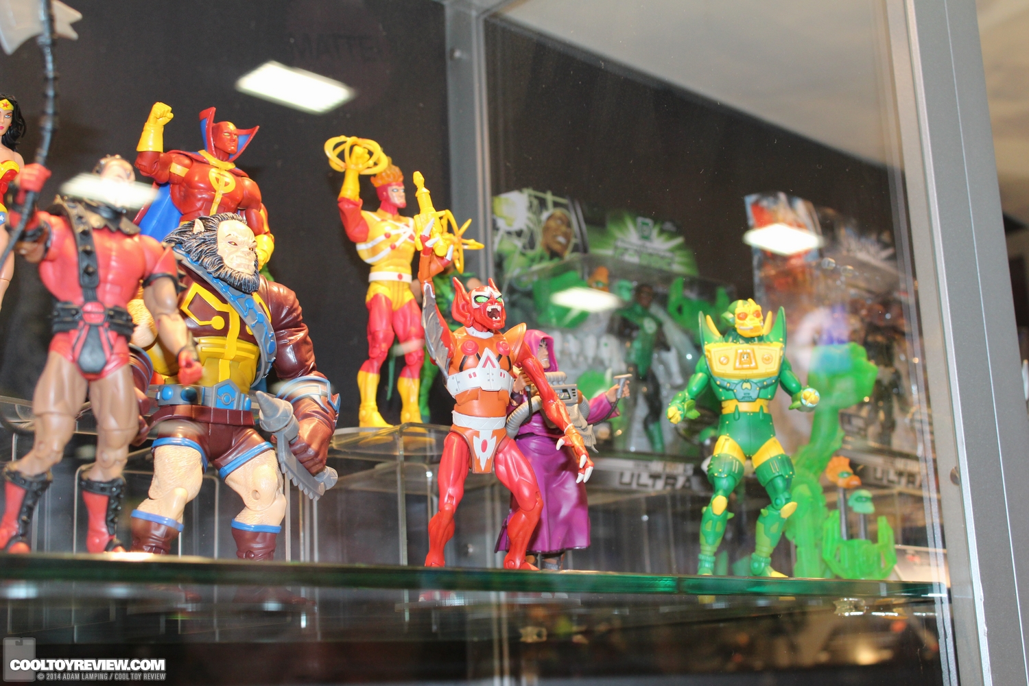 san-diego-comic-con-2014-mattel-dc-universe-004.JPG