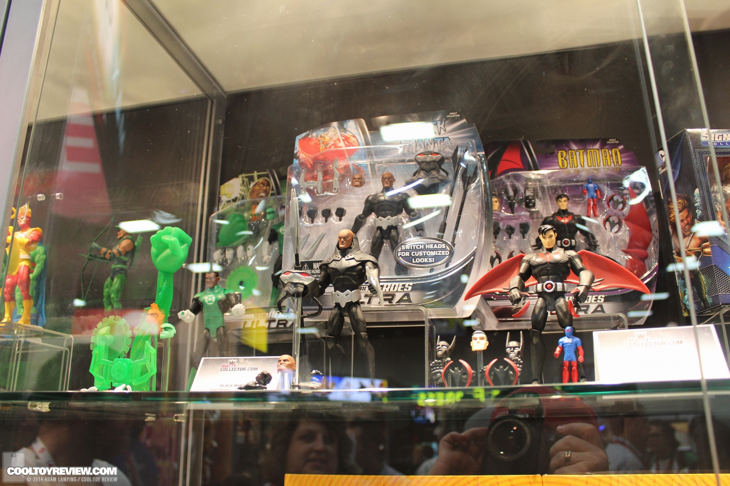 san-diego-comic-con-2014-mattel-dc-universe-011.JPG