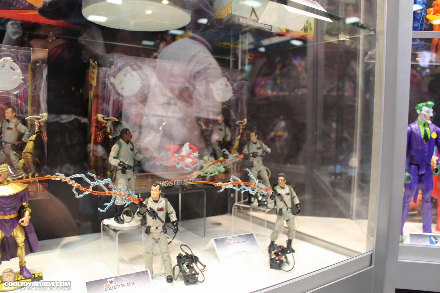 san-diego-comic-con-2014-mattel-dc-universe-018.JPG