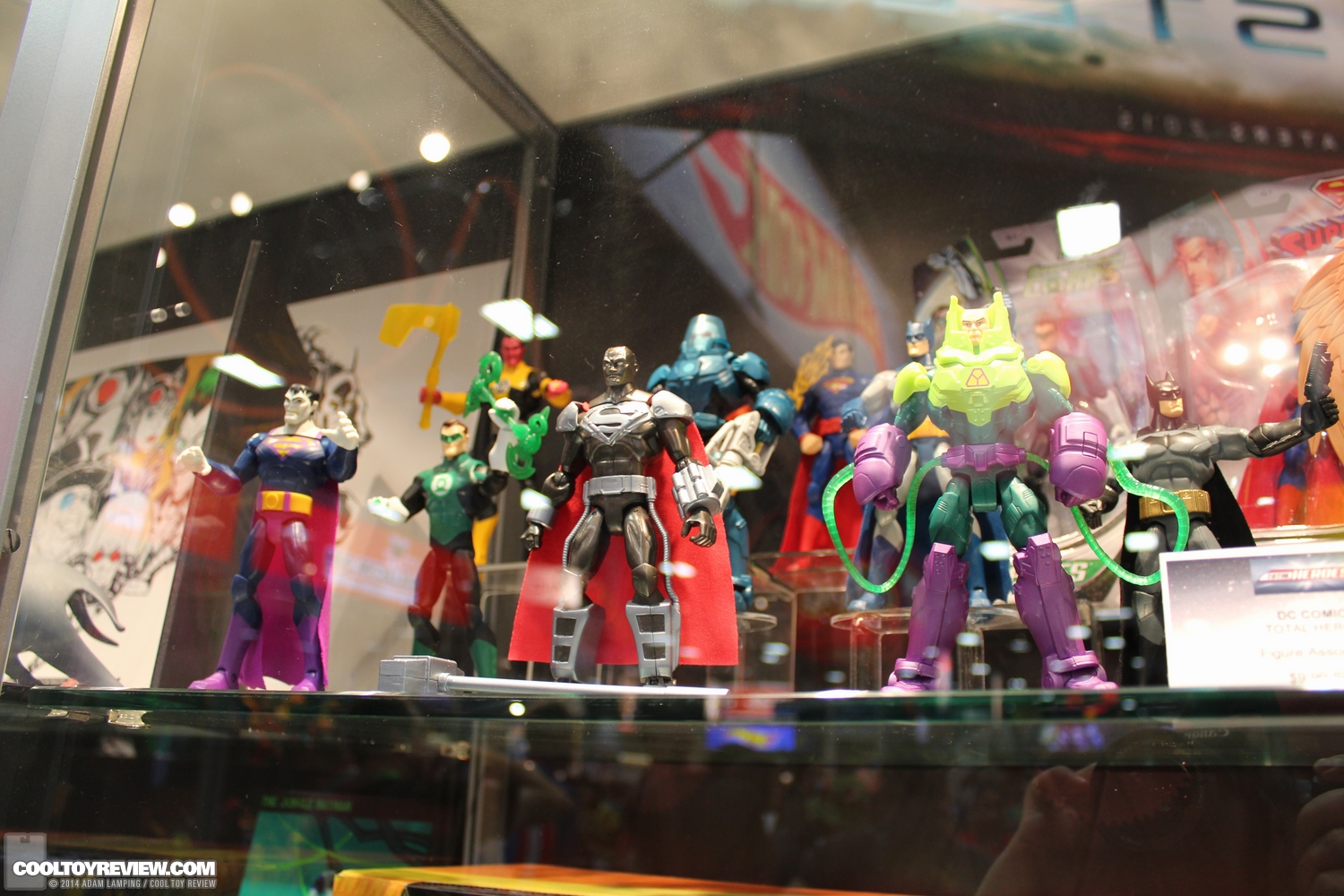 san-diego-comic-con-2014-mattel-dc-universe-038.JPG