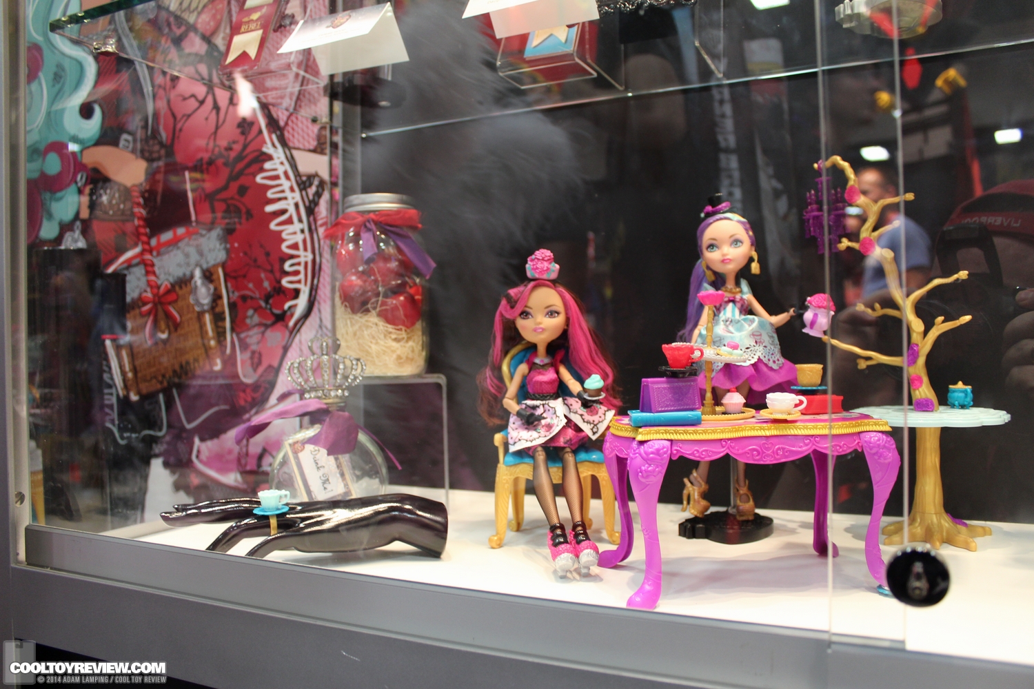 san-diego-comic-con-2014-mattel-ever-after-high-006.JPG