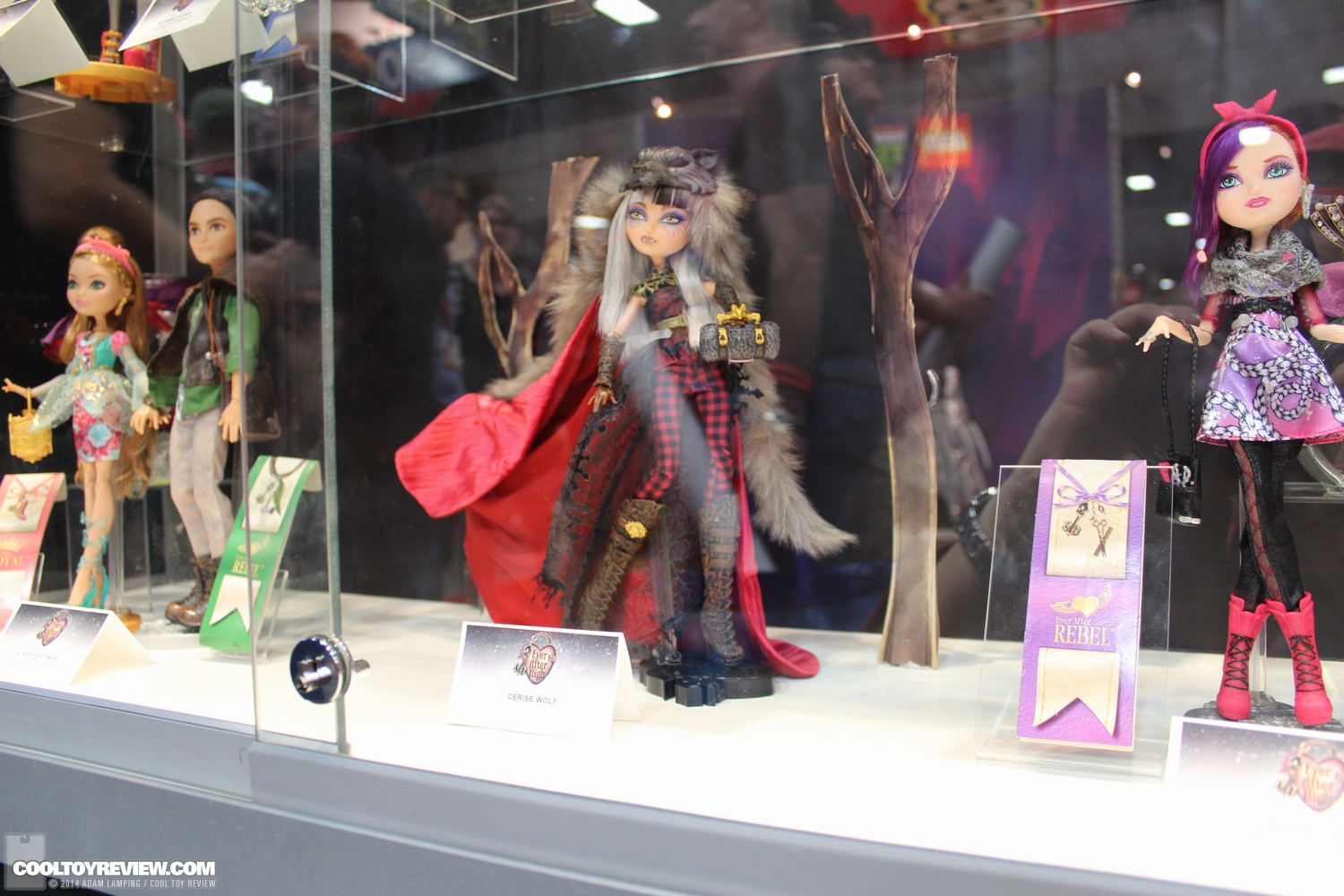 san-diego-comic-con-2014-mattel-ever-after-high-013.JPG