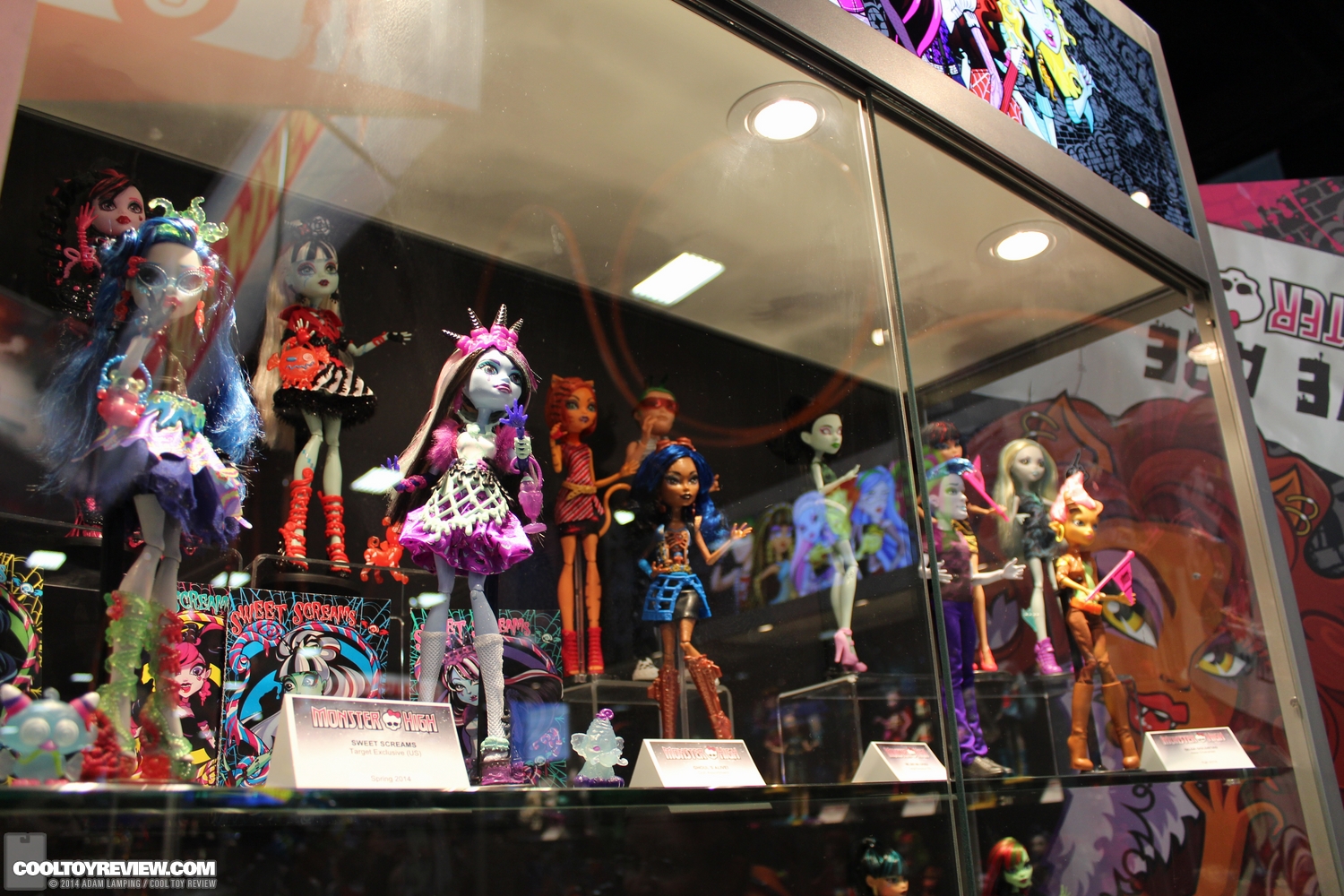 san-diego-comic-con-2014-mattel-monster-high-008.JPG