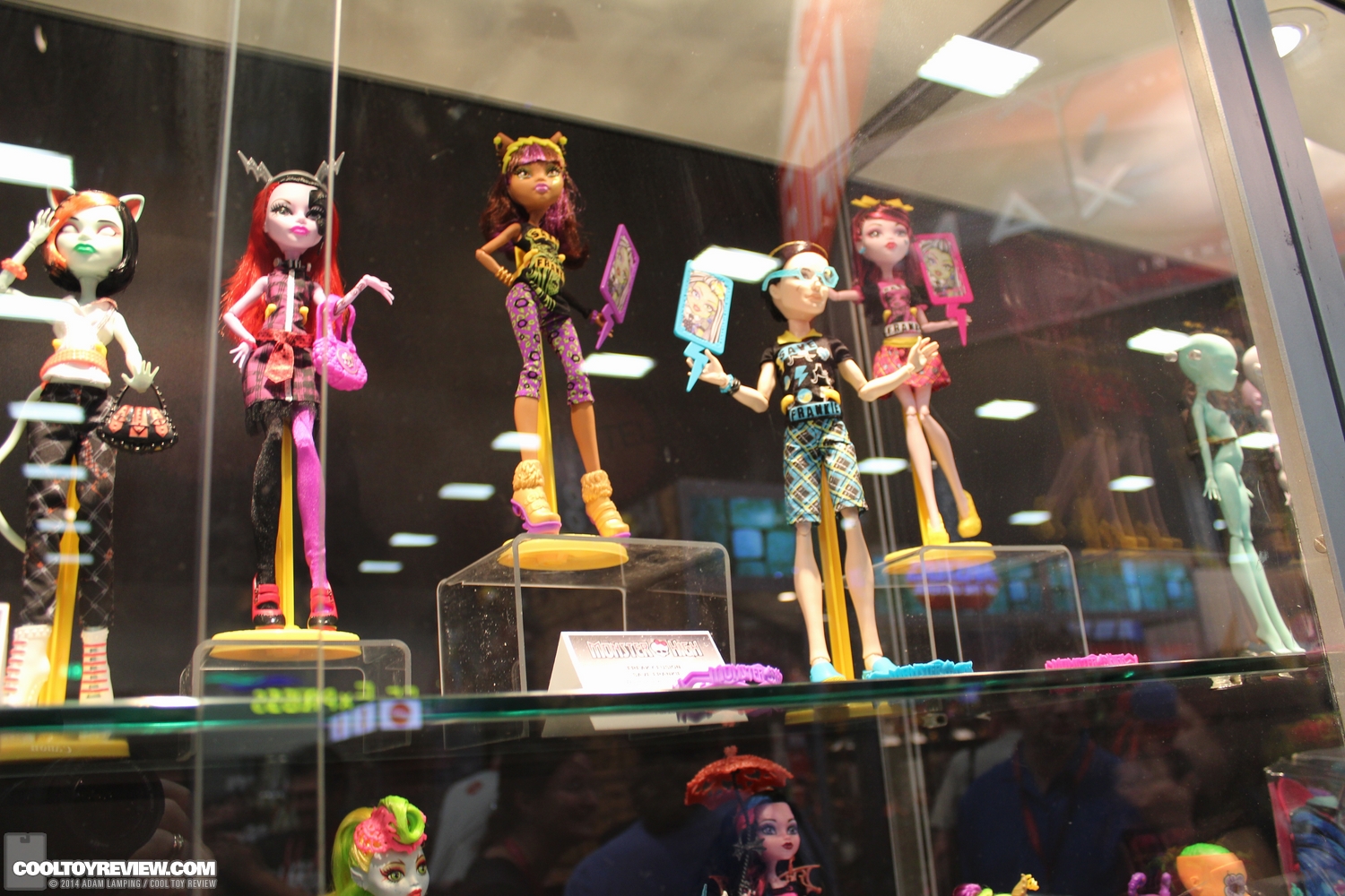 san-diego-comic-con-2014-mattel-monster-high-015.JPG