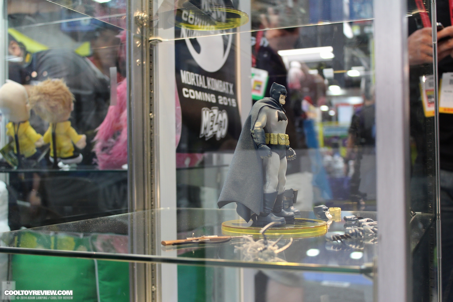 san-diego-comic-con-2014-mezco-020.JPG