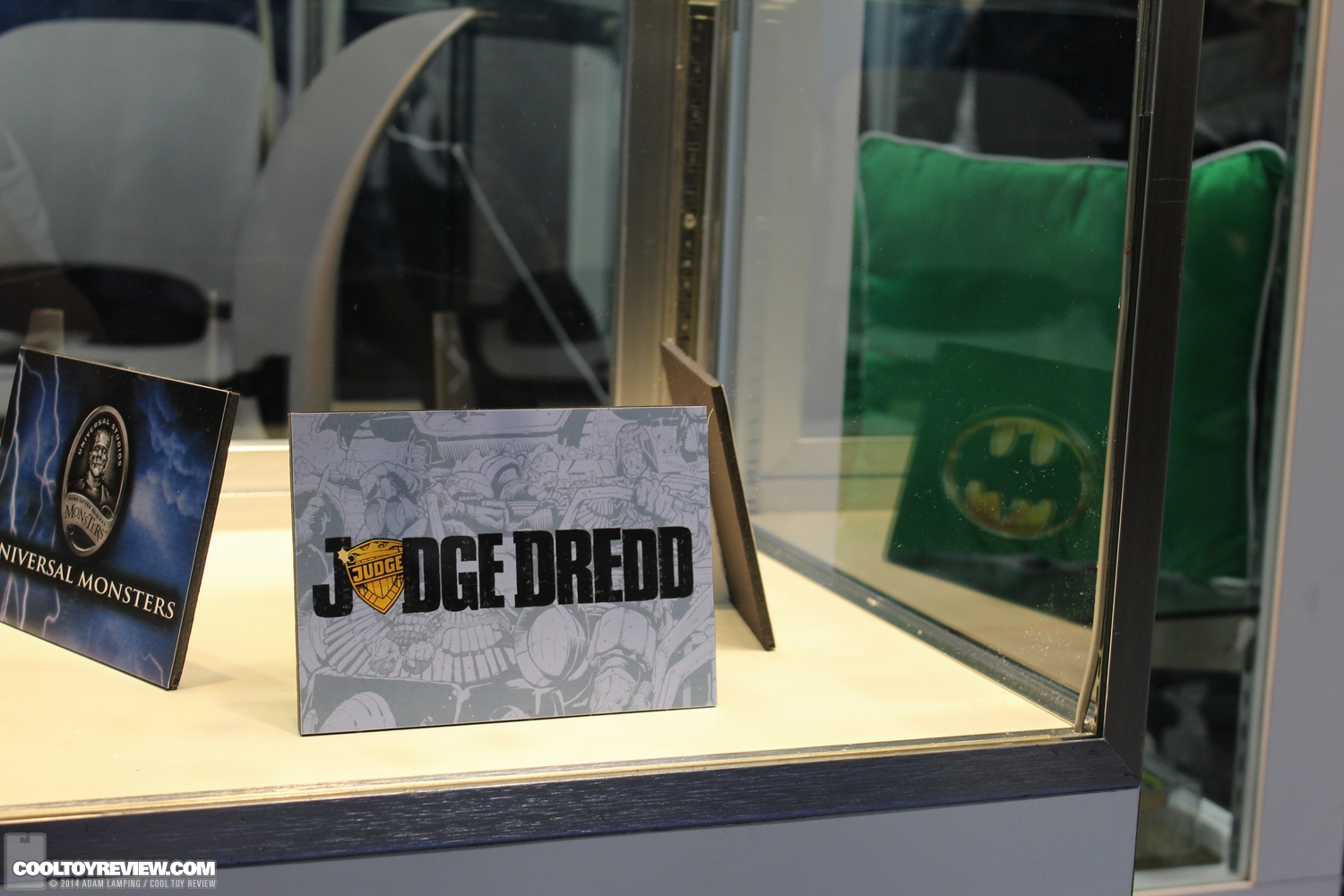 san-diego-comic-con-2014-mezco-025.JPG