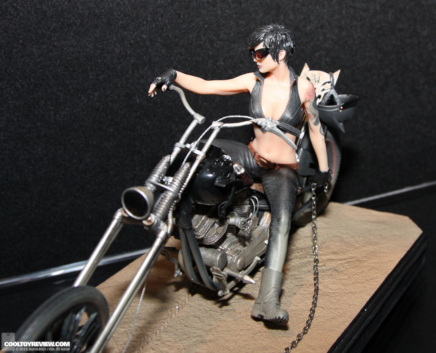 Toy-Fair-2014-DC-Collectibles-052.jpg