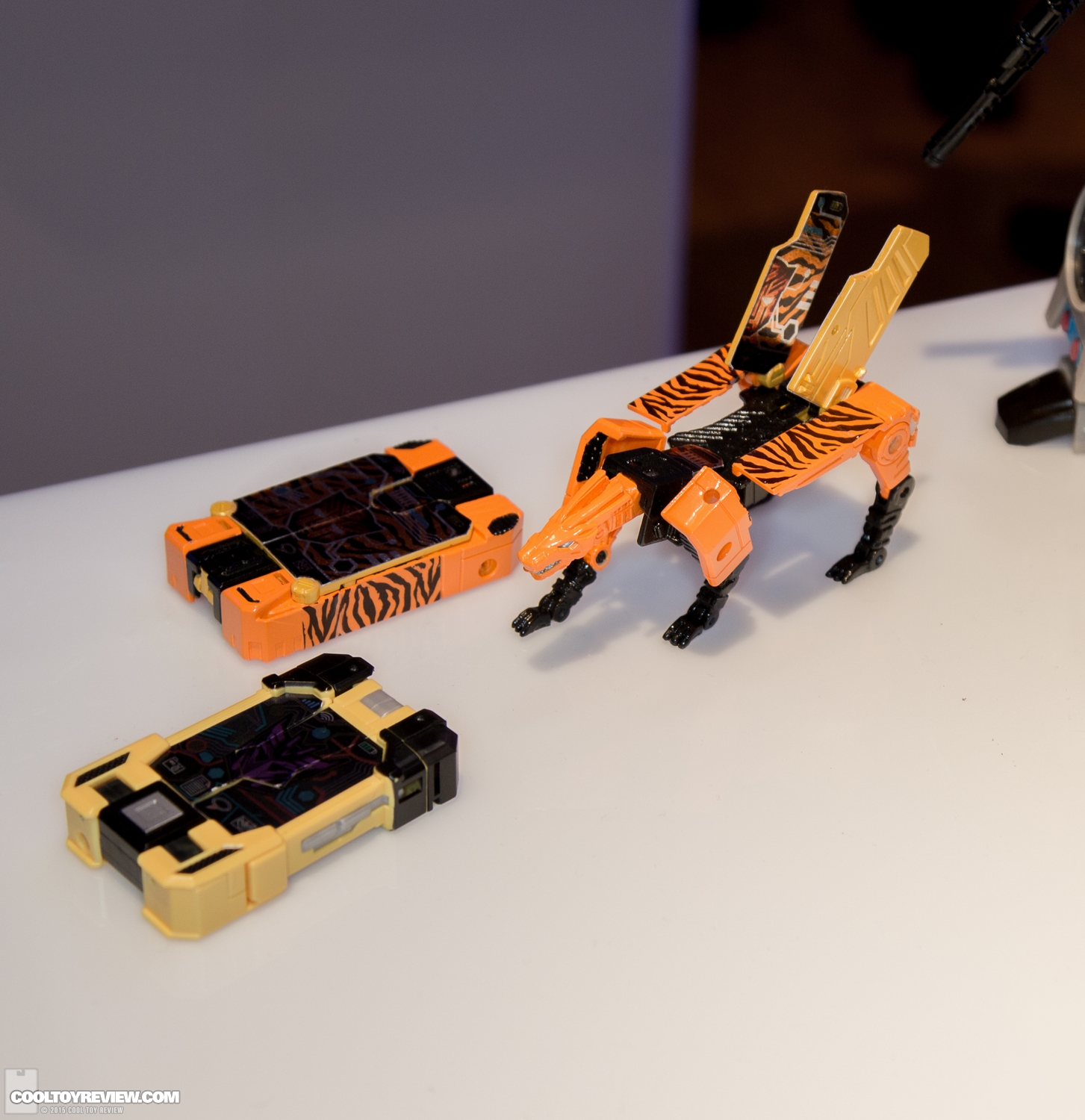 NYCC-2015-Hasbro-Transformers-040.jpg