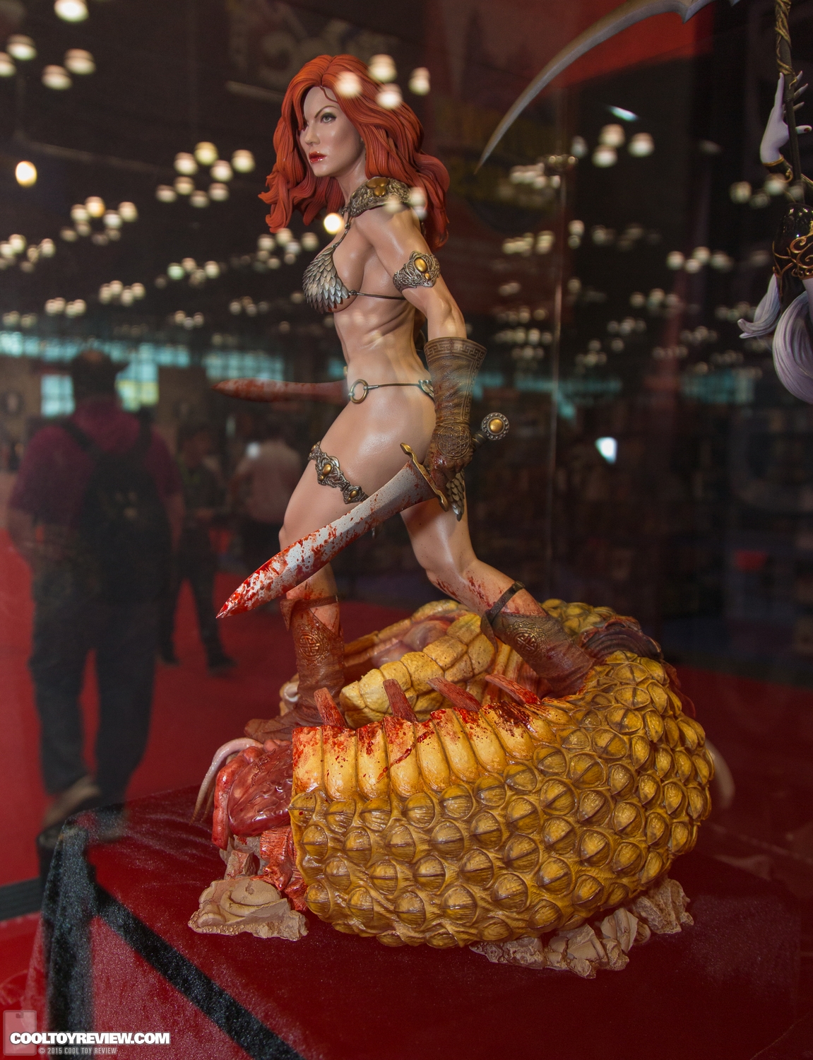 NYCC-2015-Sideshow-Collectibles-Hot-Toys-003.jpg