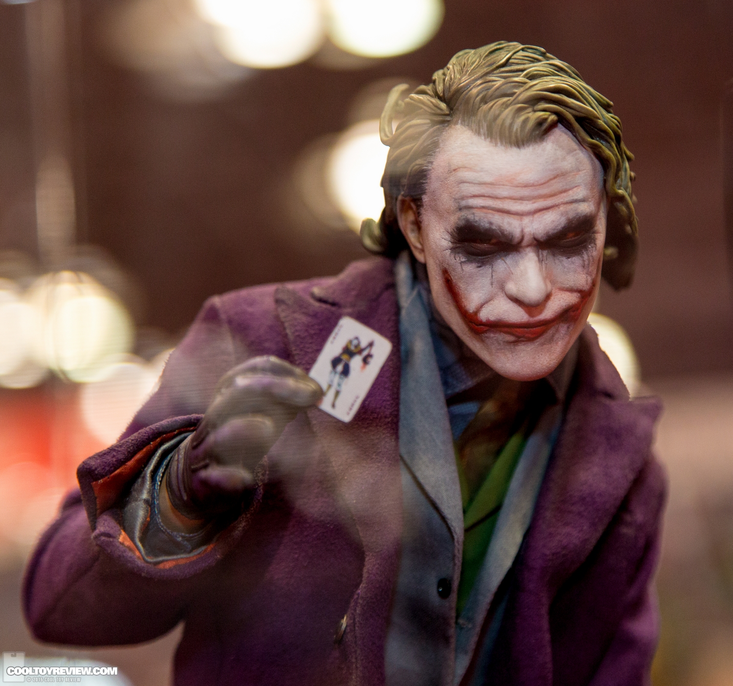 NYCC-2015-Sideshow-Collectibles-Hot-Toys-006.jpg