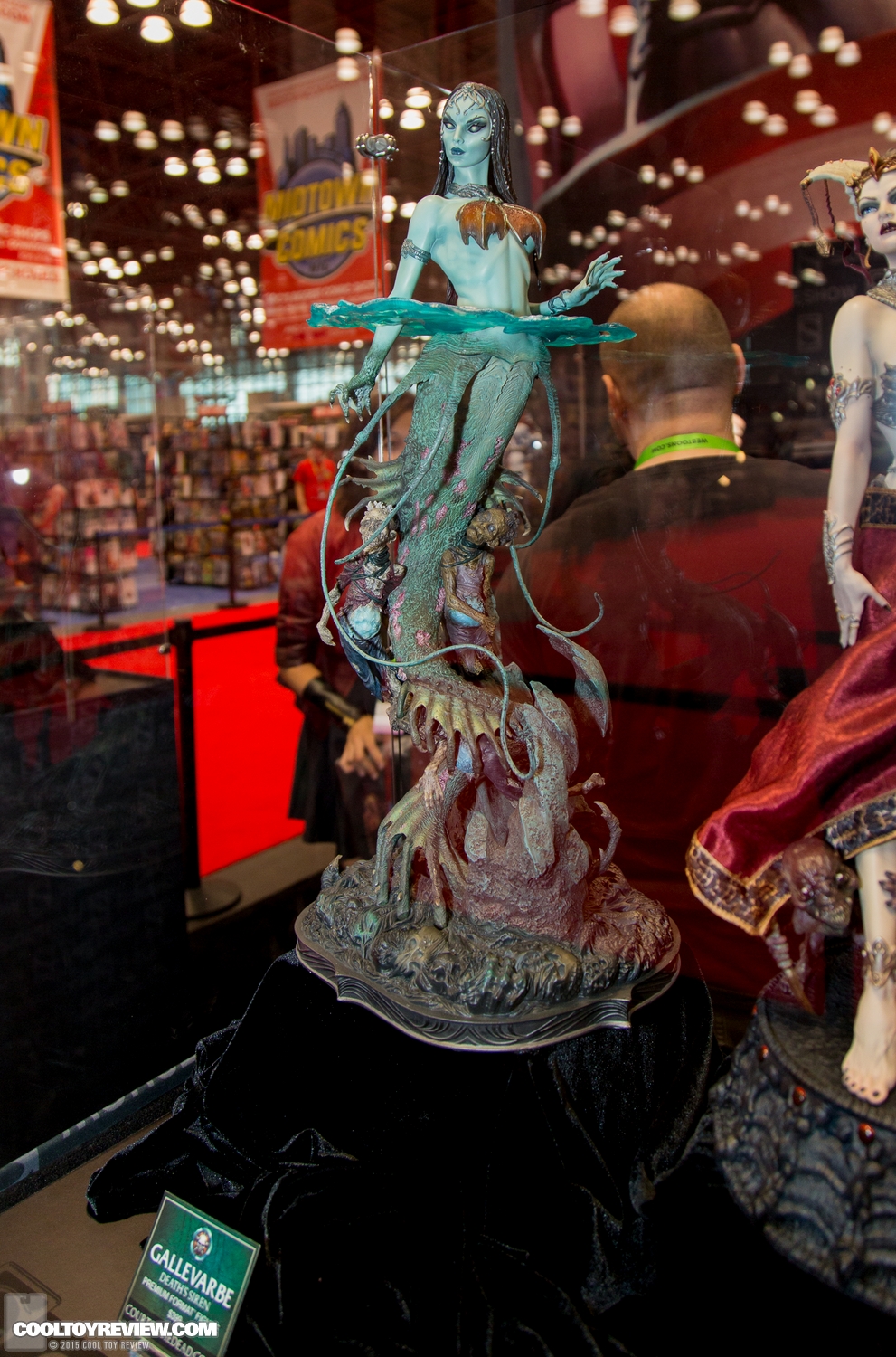 NYCC-2015-Sideshow-Collectibles-Hot-Toys-008.jpg