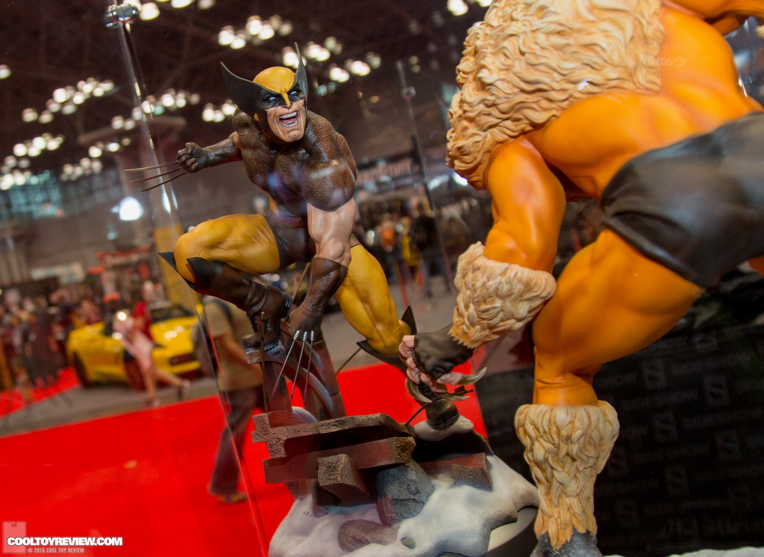 NYCC-2015-Sideshow-Collectibles-Hot-Toys-016.jpg