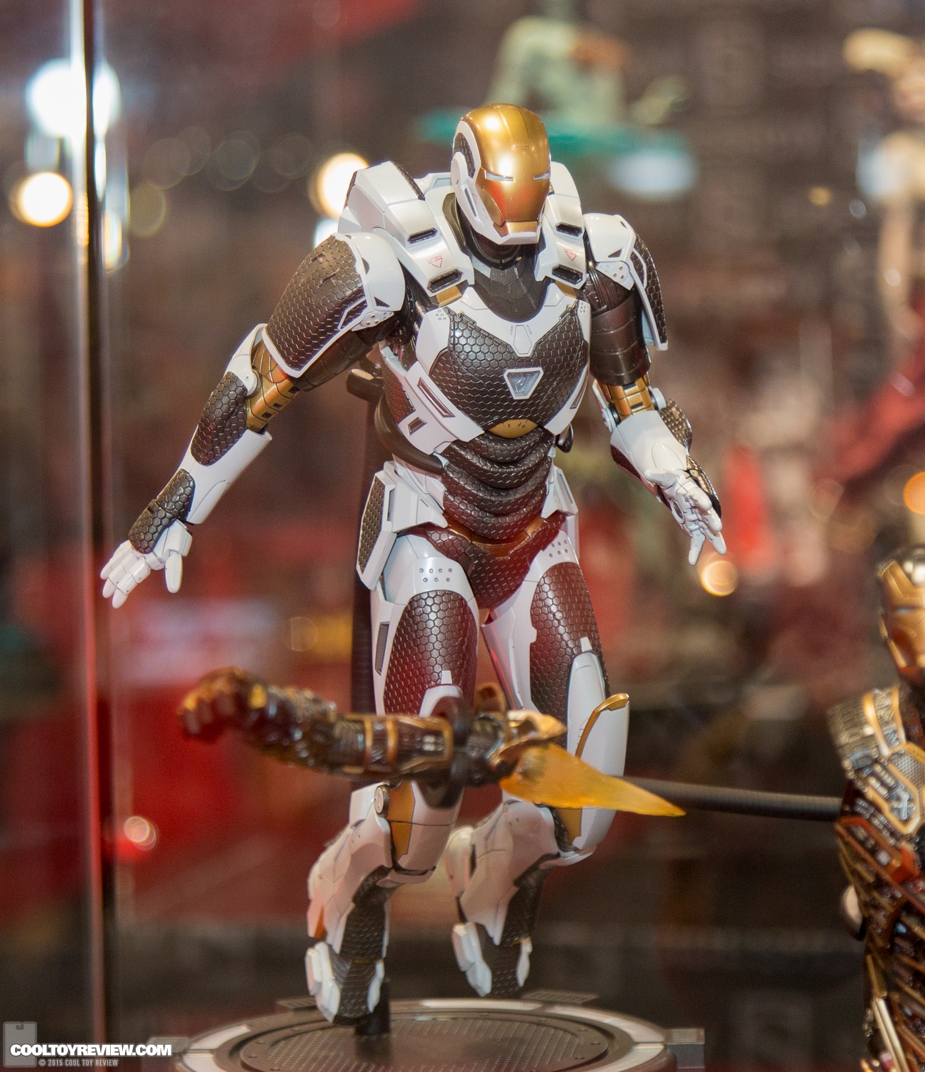 NYCC-2015-Sideshow-Collectibles-Hot-Toys-027.jpg