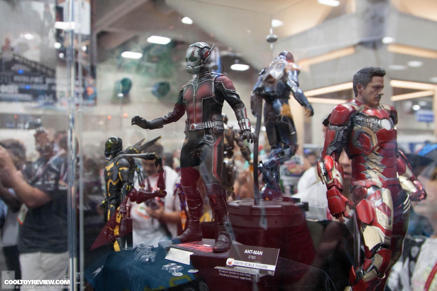 san-diego-comic-con-2015-hot-toys-009.jpg
