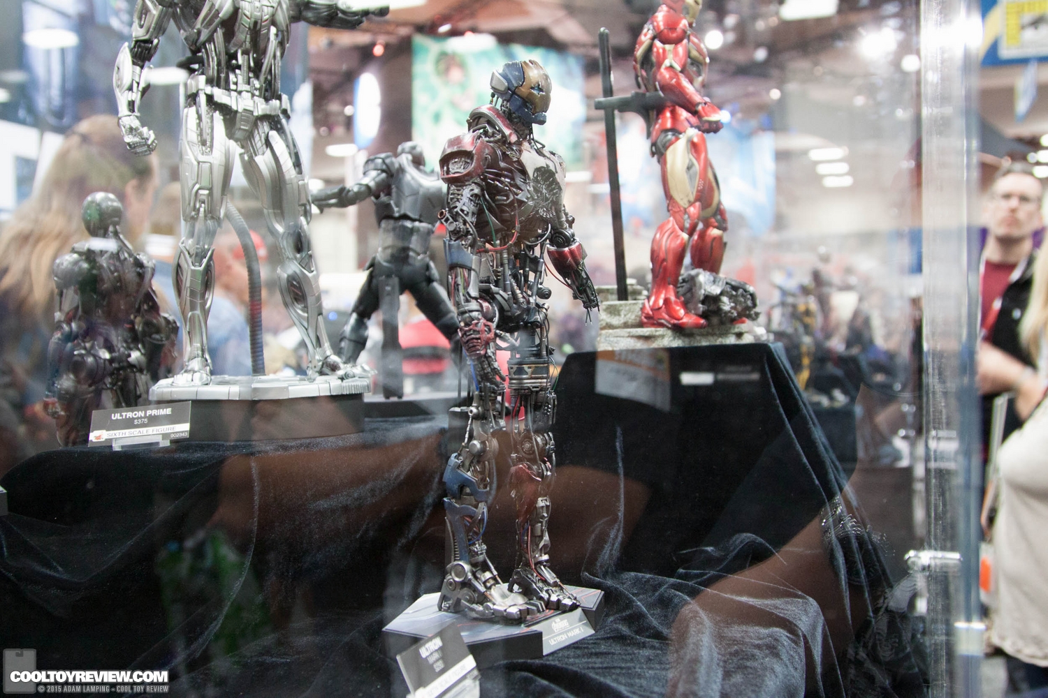 san-diego-comic-con-2015-hot-toys-026.jpg