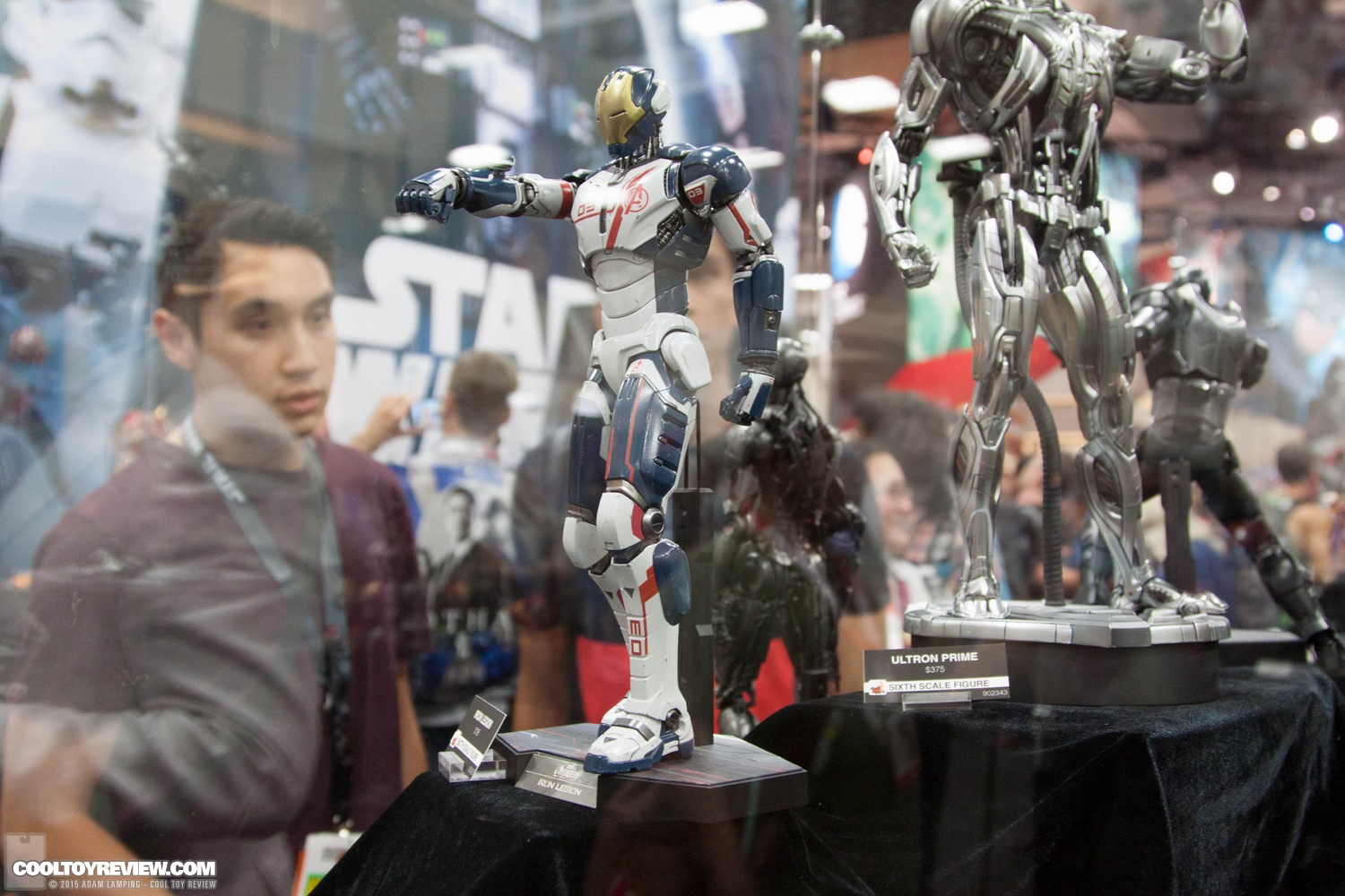 san-diego-comic-con-2015-hot-toys-027.jpg