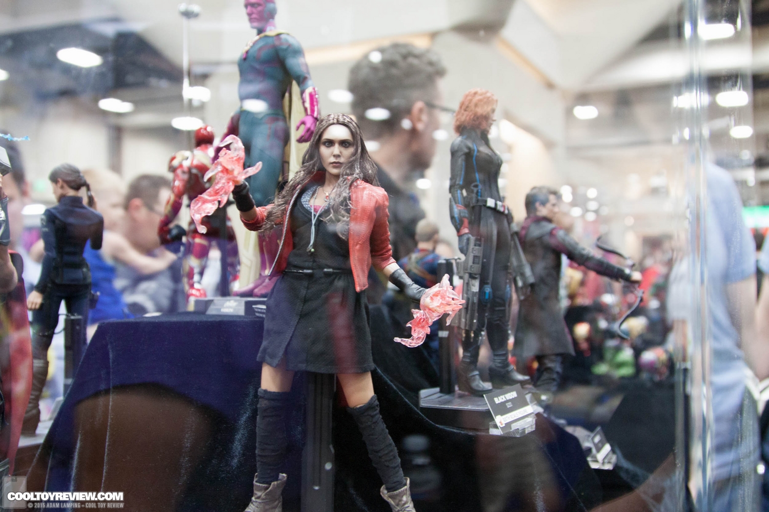 san-diego-comic-con-2015-hot-toys-030.jpg