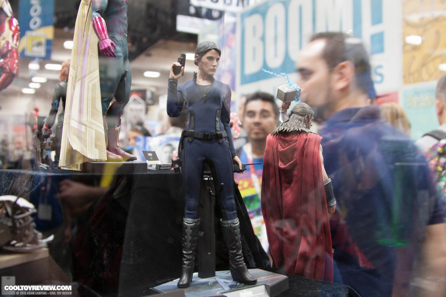 san-diego-comic-con-2015-hot-toys-039.jpg