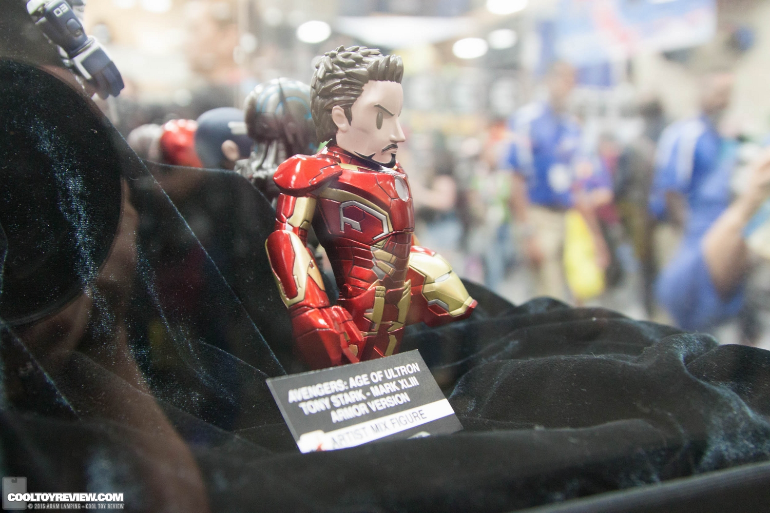 san-diego-comic-con-2015-hot-toys-057.jpg