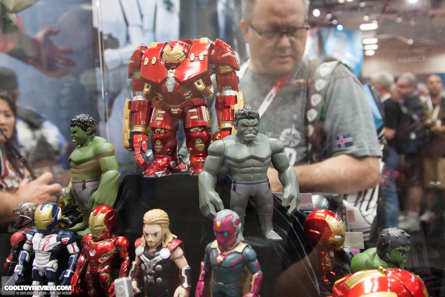 san-diego-comic-con-2015-hot-toys-064.jpg