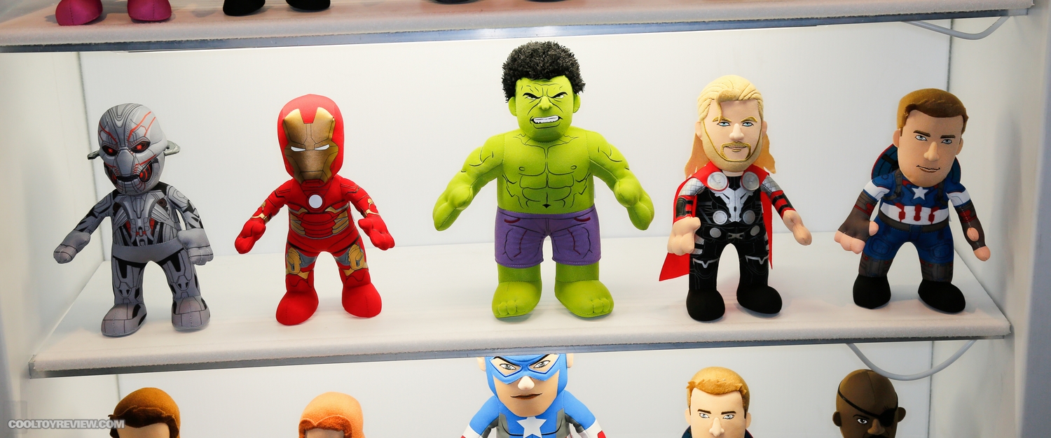 2015-International-Toy-Fair-Bleachers-Creatures-004.jpg